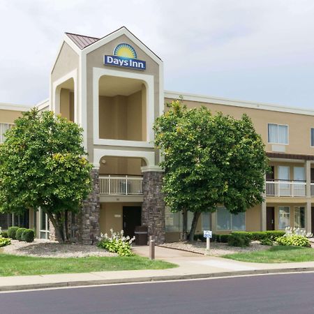 Days Inn By Wyndham Florence Cincinnati Area Exteriör bild