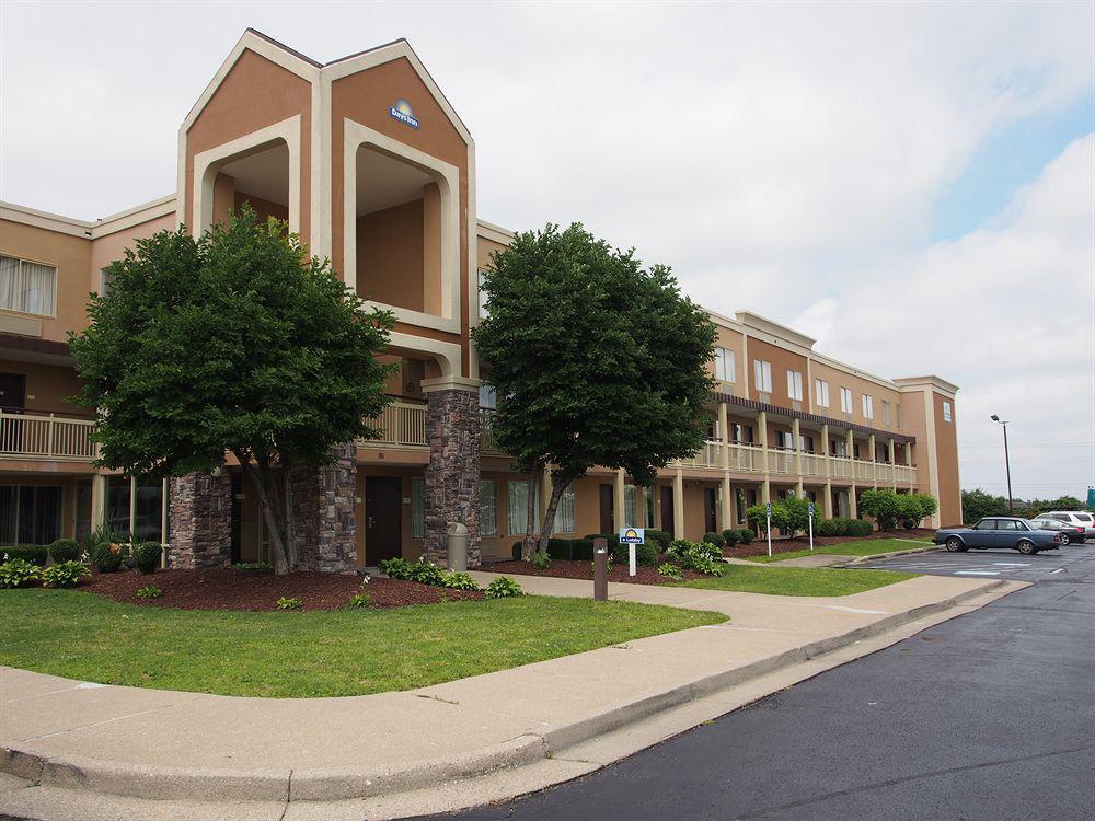 Days Inn By Wyndham Florence Cincinnati Area Exteriör bild