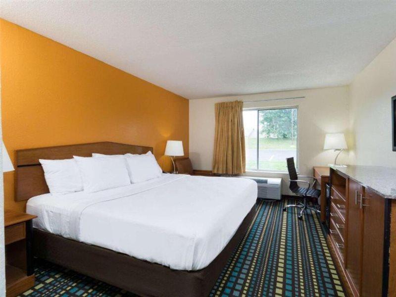 Days Inn By Wyndham Florence Cincinnati Area Exteriör bild
