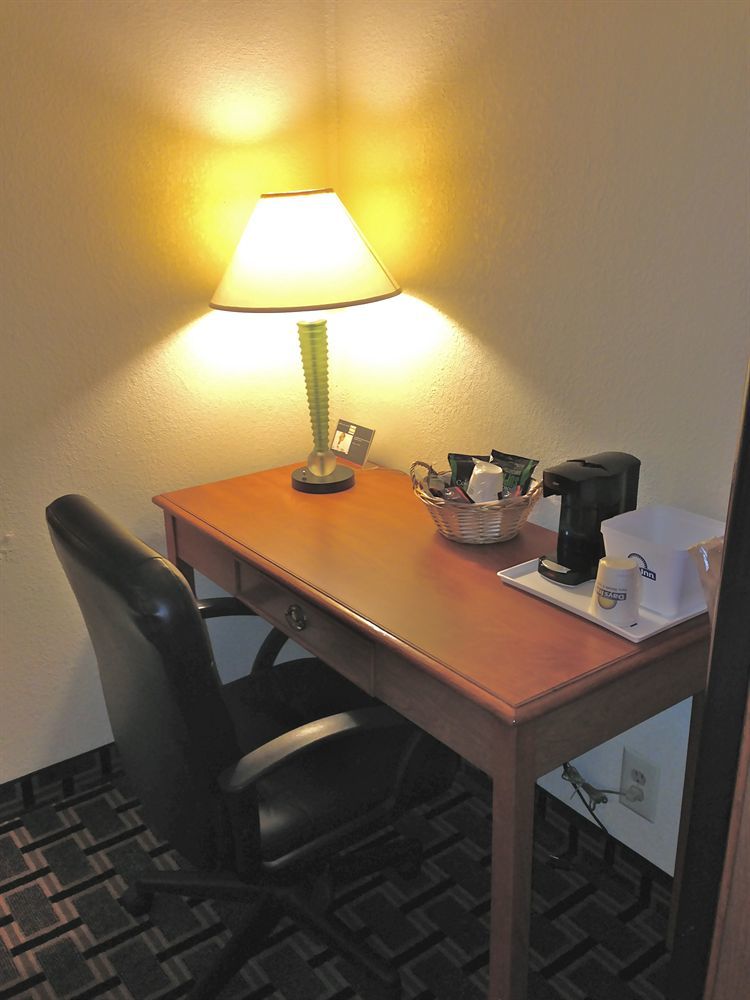 Days Inn By Wyndham Florence Cincinnati Area Exteriör bild