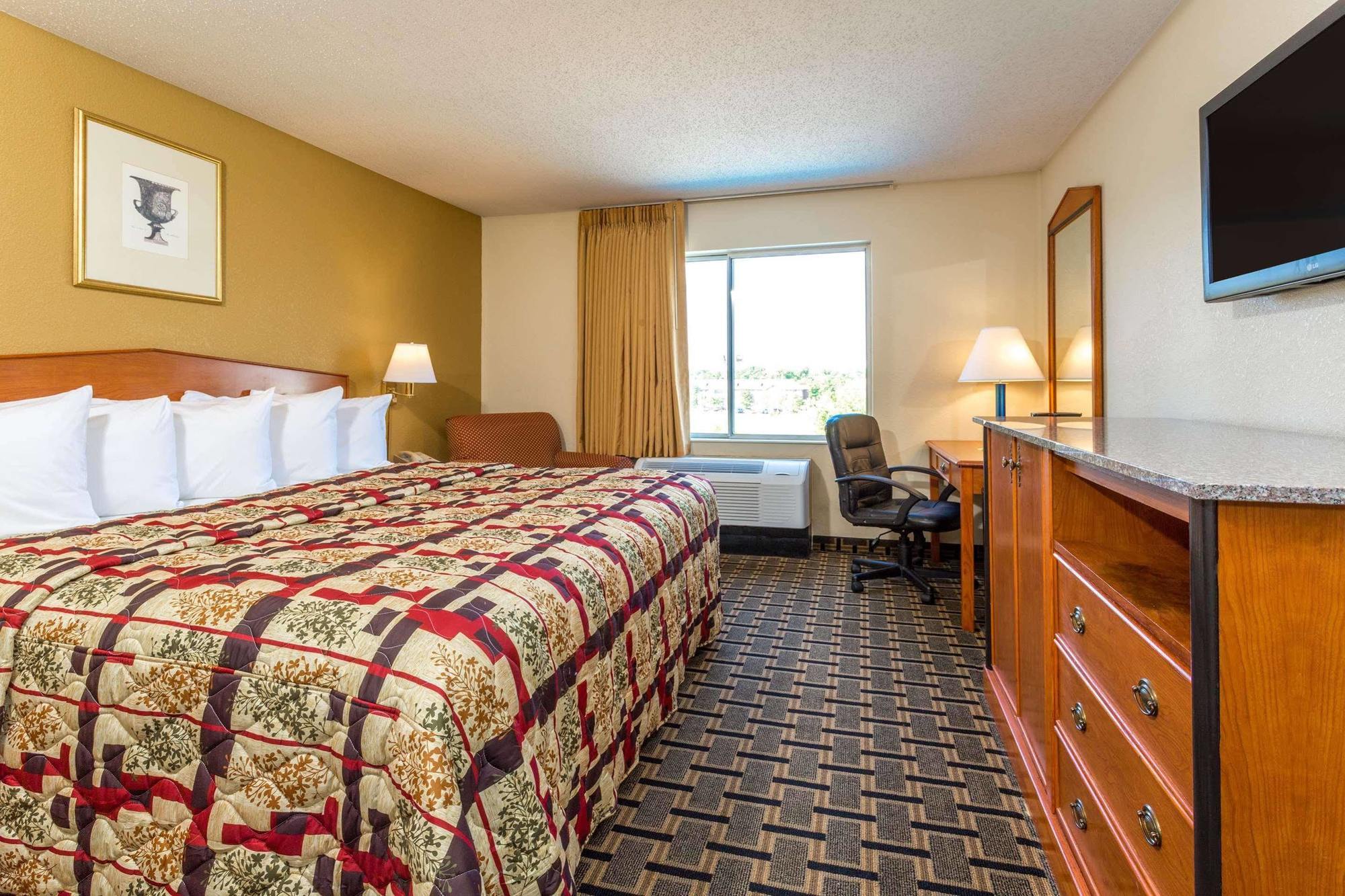 Days Inn By Wyndham Florence Cincinnati Area Exteriör bild